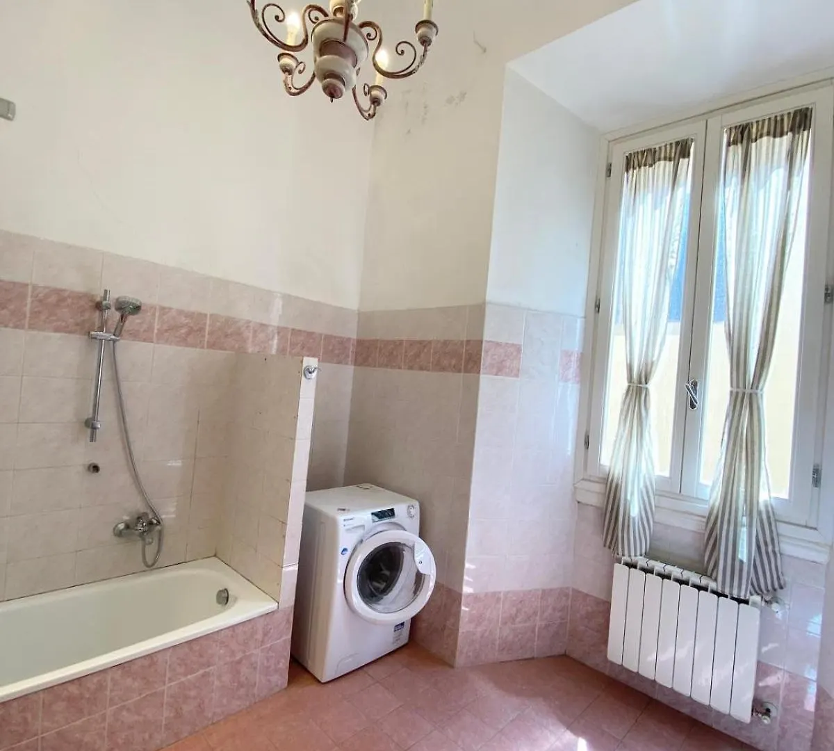 Greci 16 Bilo Daire Floransa İtalya